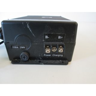 MOBITRONIC Waeco Type 808-012 12V-Batterieladegerät gebraucht