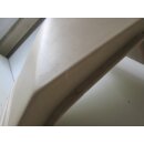 Fendt Seitenteil rechts Beifahrerseite dunkelbeige (Neuware mit Lagerspuren) Diamant / Favorit ca BJ 88-92 Sonderpreis - Bugfrontdeckel / Bugklappe / Gasklappe / Flaschenkastendeckel / Flaschenkastenabdeckung